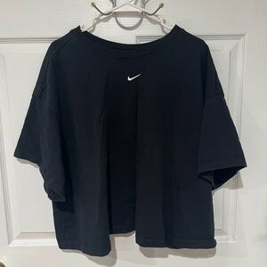 Nike Plus Size Loose Fit Crop Top (3X)